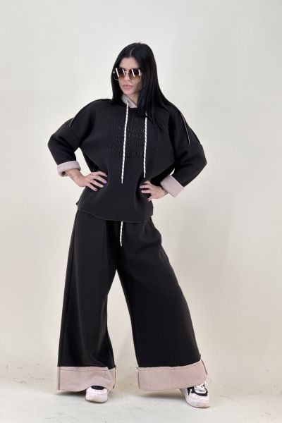 Дамски суитшърт от много плътно трико