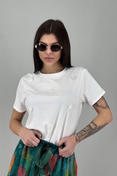 Дамска тениска в бяло