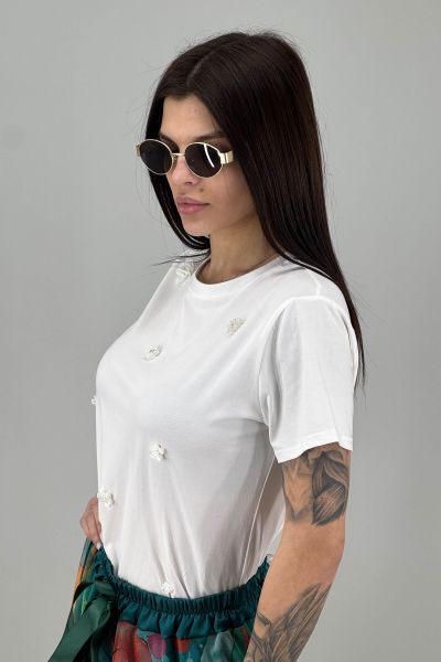 Дамска тениска в бяло