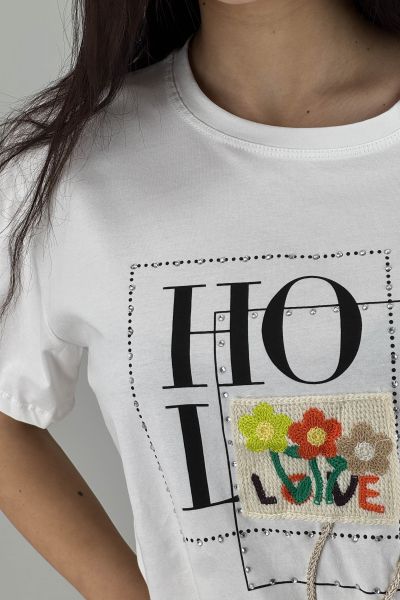 Дамска тениска в бяло