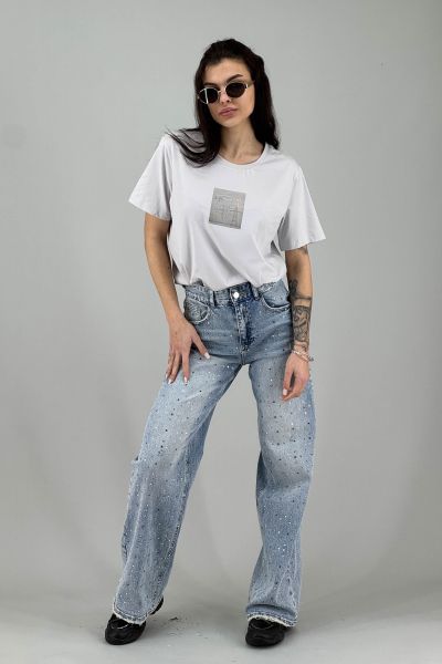 Дамска тениска с графичен акцент