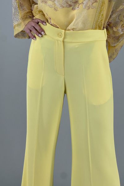 Дамски панталон в жълто