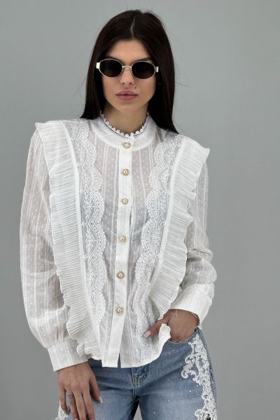 Дамсак риза в бяло