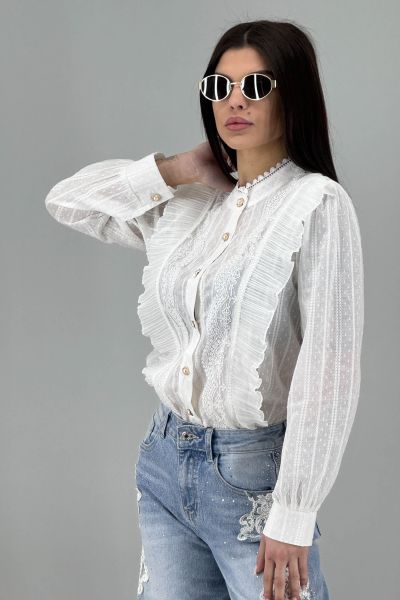 Дамсак риза в бяло
