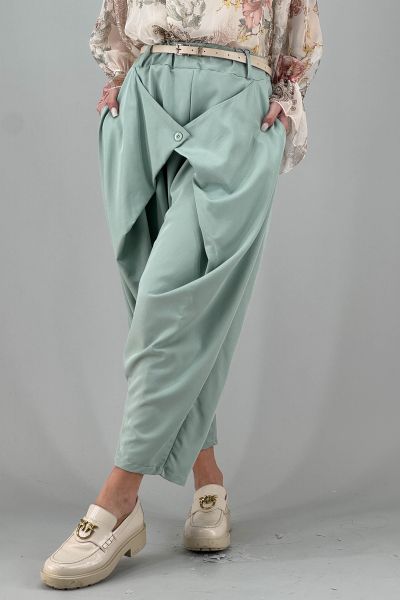 Дамски панталон в светло зелено