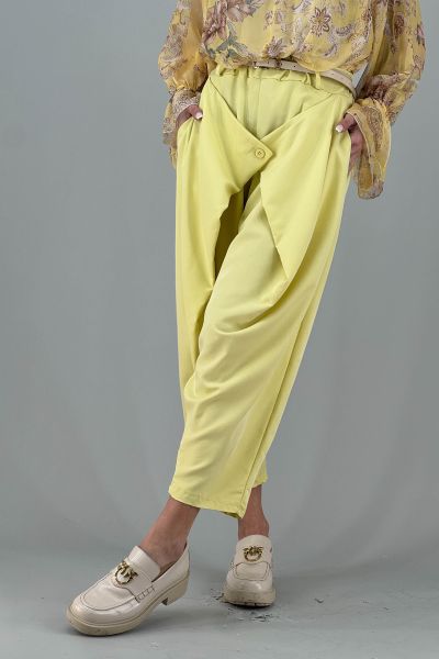 Дамски панталон в жълто