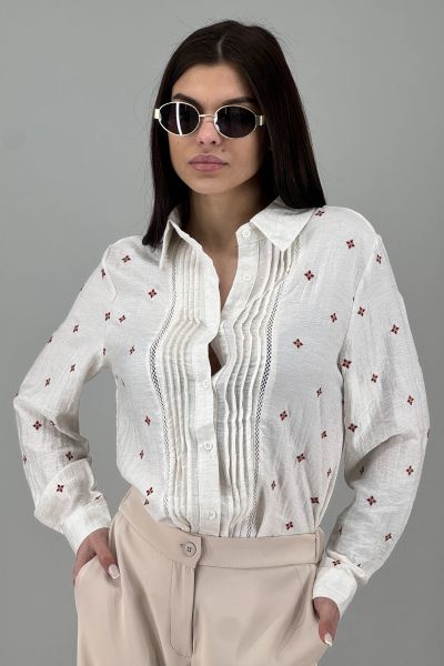 Дамска риза в бяло крем