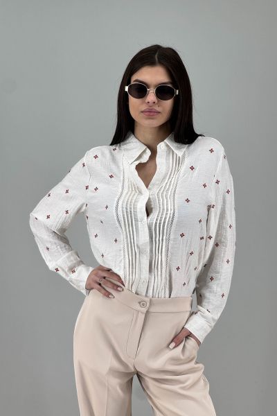 Дамска риза в бяло крем