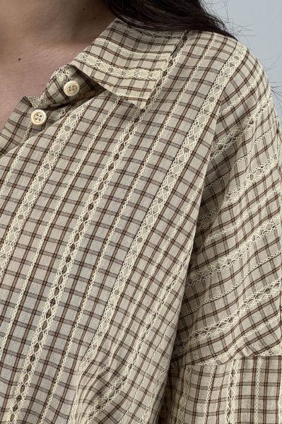 Дамска риза