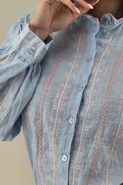 Дамска риза