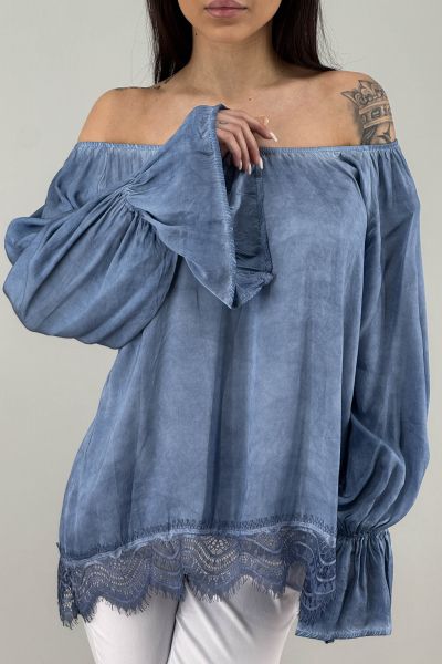 Дамска блуза в светло синьо