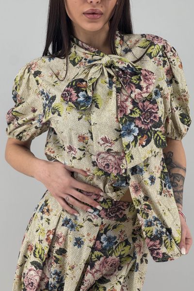 Дамска риза