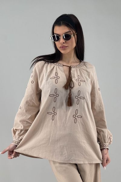 Дамска риза в светло кафяво