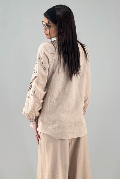 Дамска риза в светло кафяво