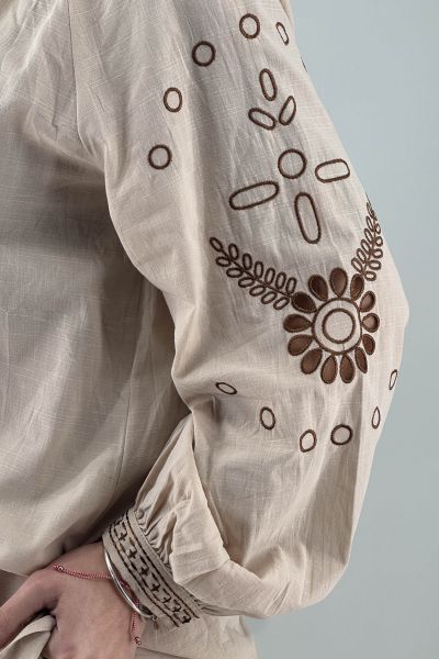 Дамска риза в светло кафяво