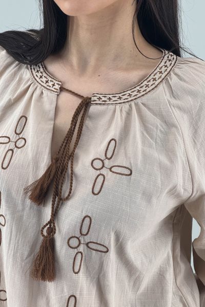 Дамска риза в светло кафяво