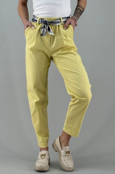 Дамски панталон в жълто