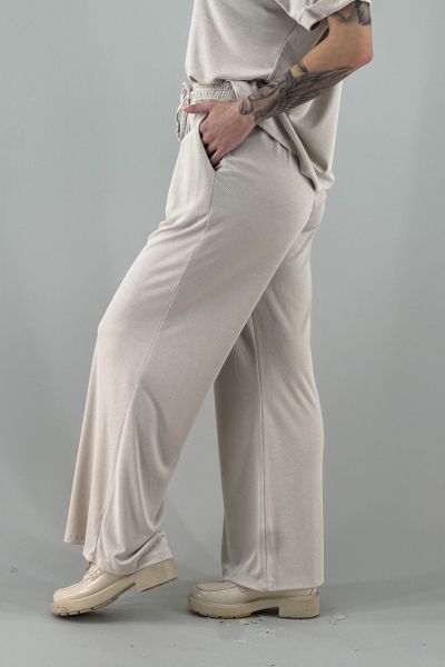 Дамски спортен панталон в екрю