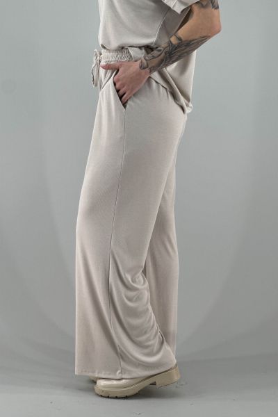 Дамски спортен панталон в екрю