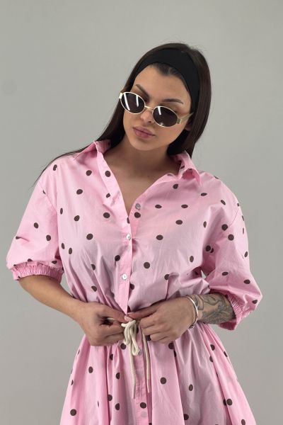 Рокля в розово с точки