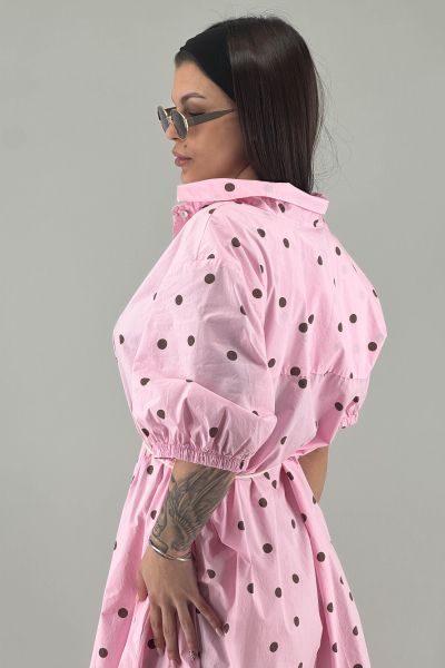Рокля в розово с точки