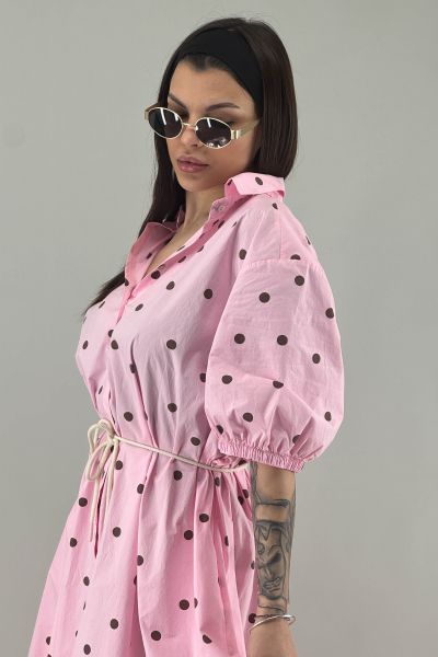 Рокля в розово с точки