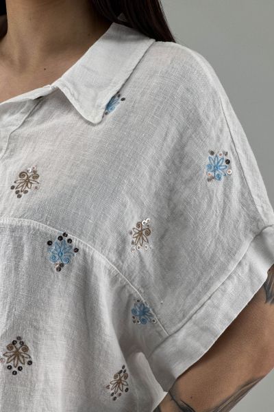 Дамска ленена риза в бяло