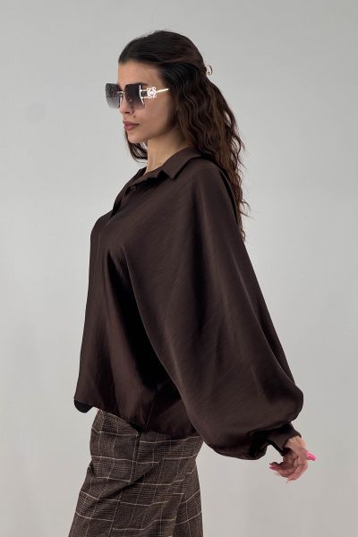 Дамска МАКСИ сатенена риза в тъмно кафяво